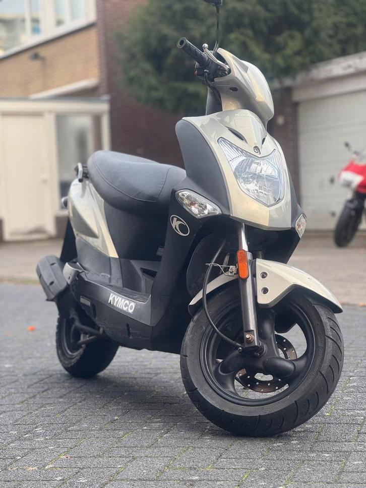 Kymco Agility 50 (2014) – Nette scooter, recent onderhoud, Fietsen en Brommers, Scooters | Kymco, Zo goed als nieuw, Agility, Maximaal 25 km/u