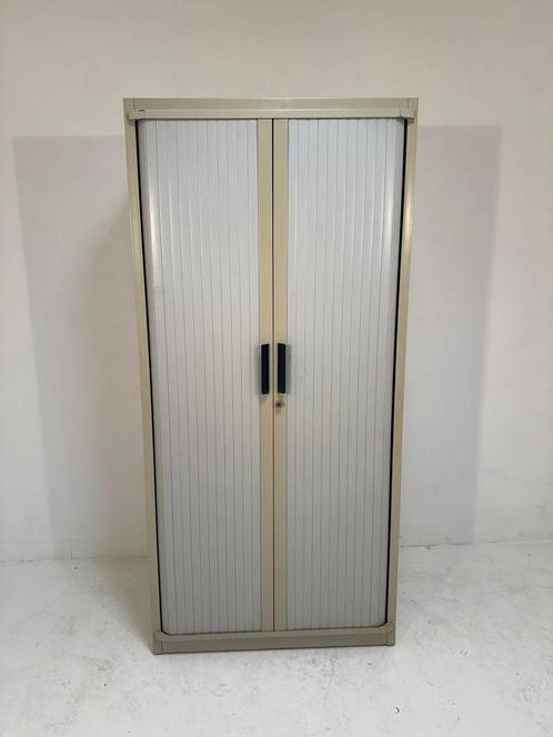 Partij roldeurkasten, gebruikt, 170x8043cm €125,-, Doe-het-zelf en Verbouw, IJzerwaren en Bevestigingsmiddelen