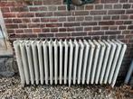 Vintage radiator op pootjes, Doe-het-zelf en Verbouw, Verwarming en Radiatoren, Gebruikt, Radiator, Ophalen