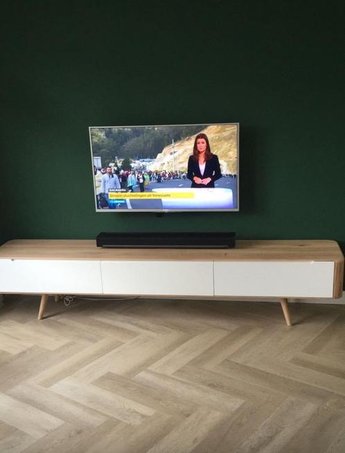 Gazzda Ena dressoir tv-meubel, Huis en Inrichting, Kasten | Televisiemeubels, Gebruikt, Minder dan 100 cm, 200 cm of meer, 25 tot 50 cm