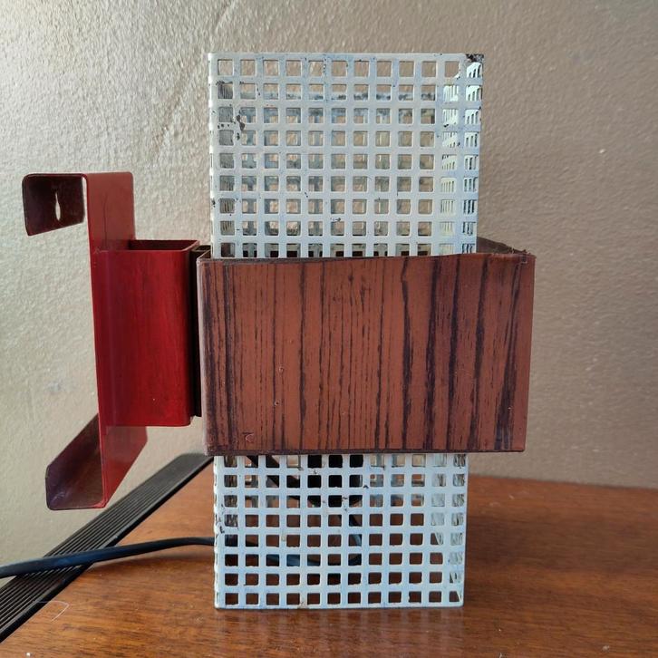 Uniek vintage metalen wandlampje Pilastro stijl, Huis en Inrichting, Lampen | Wandlampen, Gebruikt, Metaal, Ophalen of Verzenden