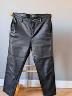 Broek met coating, Kleding | Dames, Broeken en Pantalons, Ophalen of Verzenden, Zo goed als nieuw, Maat 38/40 (M), Zwart