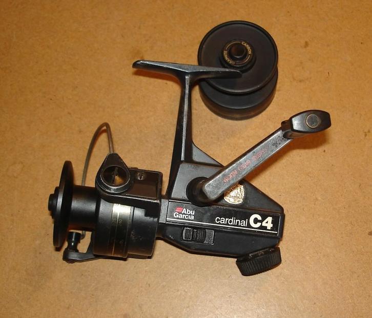 Vintage molen ABU C4 cardinal + spoeltje, Watersport en Boten, Hengelsport | Algemeen, Gebruikt, Molen, Ophalen