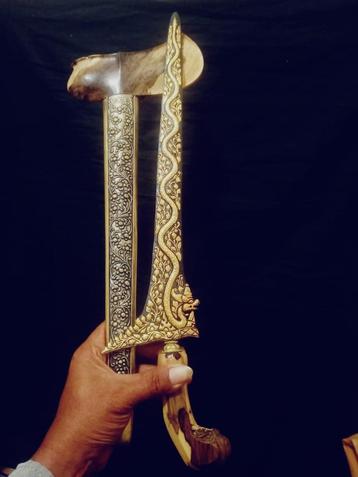 Antieke Keris Naga Pamor Keleng Kinatah Goud Surakarta SVD98 beschikbaar voor biedingen