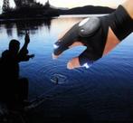 Handschoen met LED Verlichting, Rechtshandig [Box A - 92], Watersport en Boten, Ophalen, Nieuw, Overige typen
