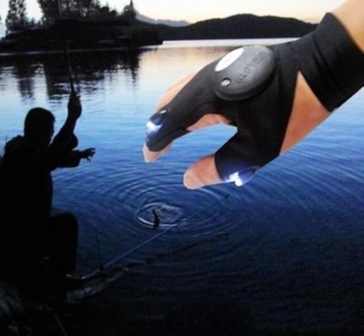 Handschoen met LED Verlichting, Rechtshandig [Box A - 92], Watersport en Boten, Hengelsport | Algemeen, Nieuw, Overige typen, Ophalen