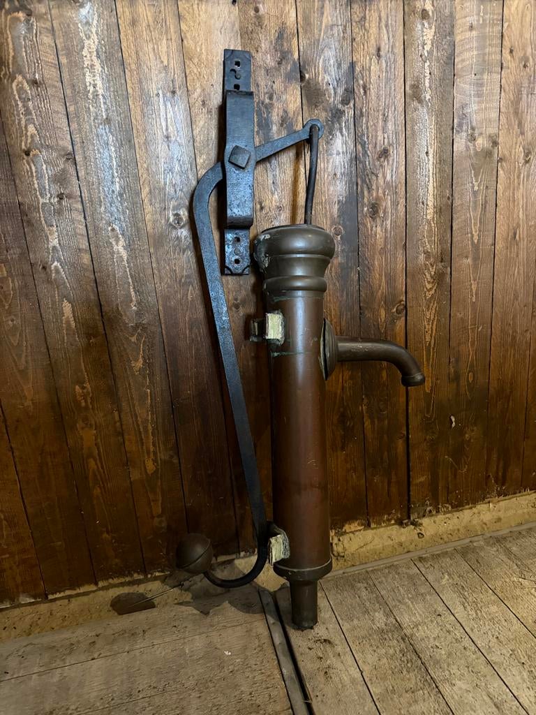 Oude Koperen Waterpomp Decoratie, Ophalen, Koper