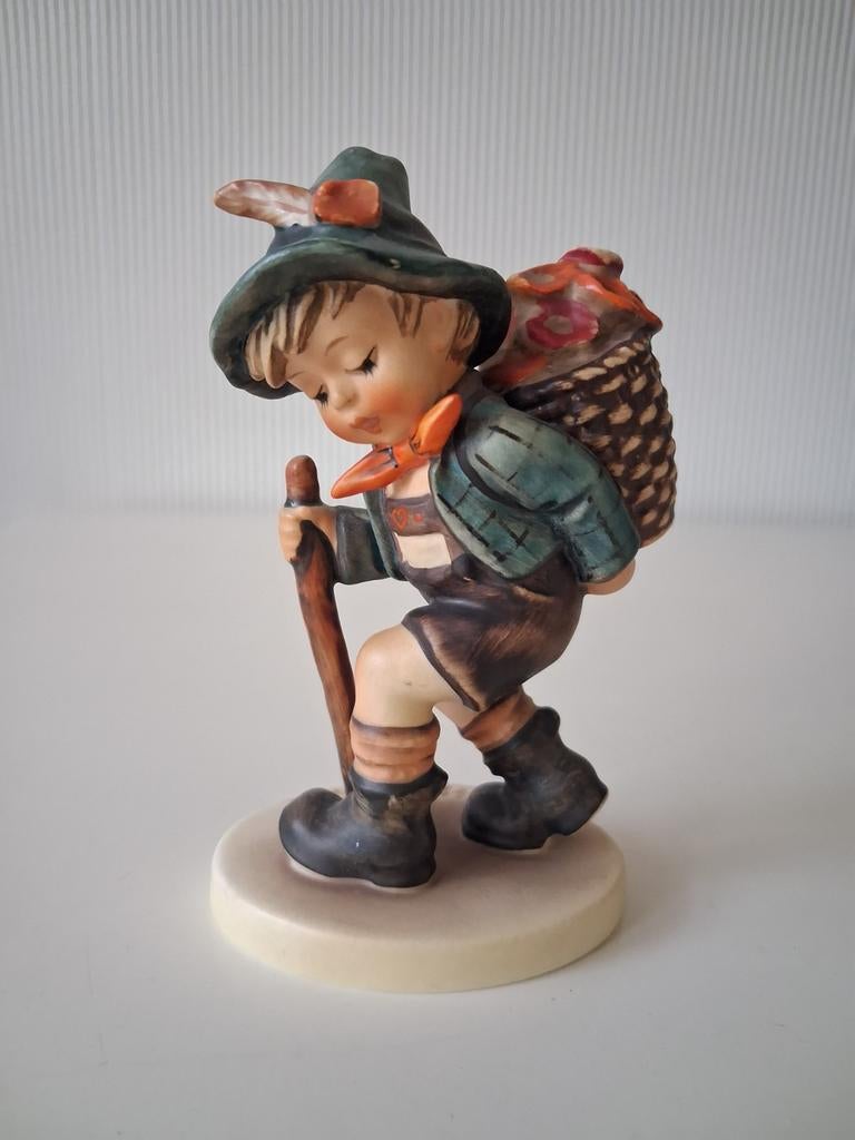 Hummel beeldje - Bloemverkoper, Antiek en Kunst, Kunst | Beelden en Houtsnijwerken, Ophalen of Verzenden