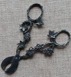 antiek druivenschaartje, Ophalen