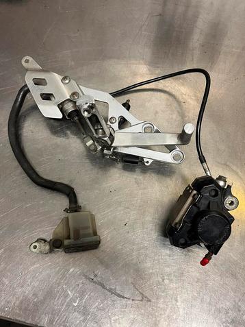 Schetsplaat rechts incl. remmerij Suzuki GSX-R 750 W 1996 beschikbaar voor biedingen