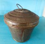 Antieke poffert, mooi voor kerststukje, Verzenden