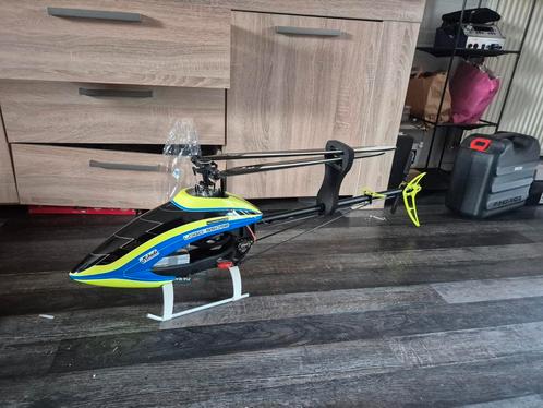 Mikado Logo 550, Hobby en Vrije tijd, Modelbouw | Radiografisch | Helikopters en Quadcopters, Zo goed als nieuw, Elektro, Ophalen