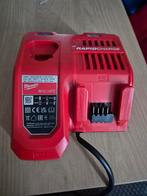 Milwaukee M12-18FC Acculader - Snelle lader, Doe-het-zelf en Verbouw, Gereedschap | Machine-onderdelen en Toebehoren, Ophalen of Verzenden