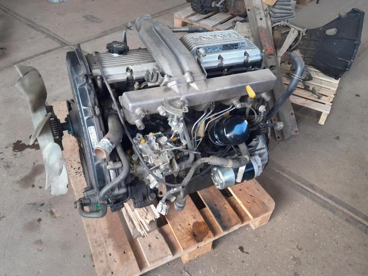 1PZ 5 Cil motor Toyota Landcruiser PZJ70/Land cruiser PZJ75, Auto-onderdelen, Motor en Toebehoren, Toyota, Gebruikt, Ophalen