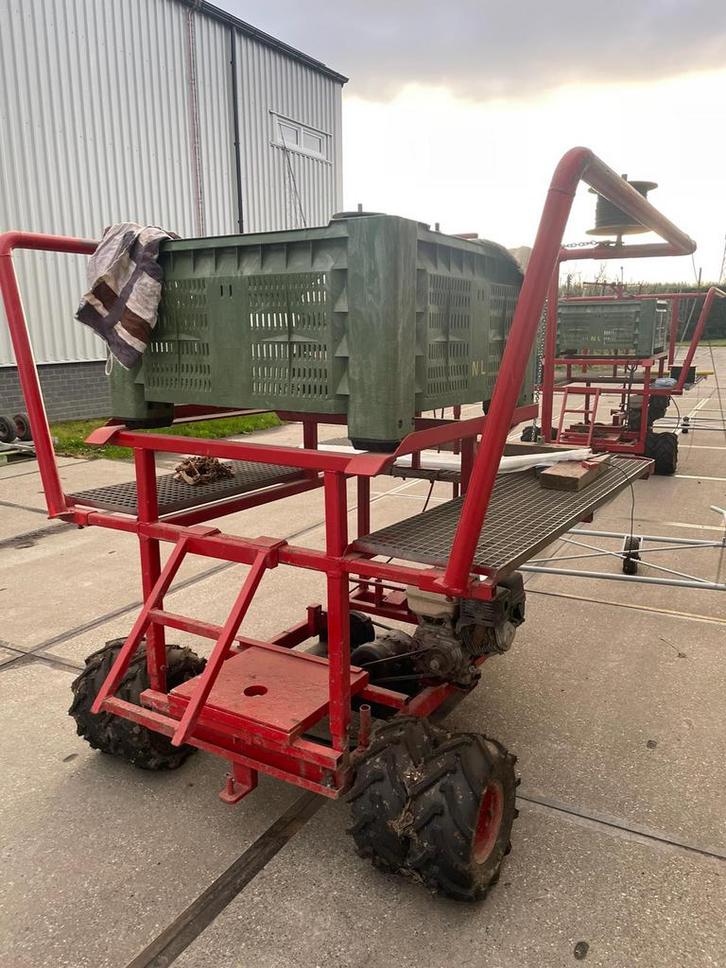 2 bijna indentieke veelzijdige hoogwerkers met honda GX 270, Zakelijke goederen, Agrarisch | Werktuigen, Ophalen