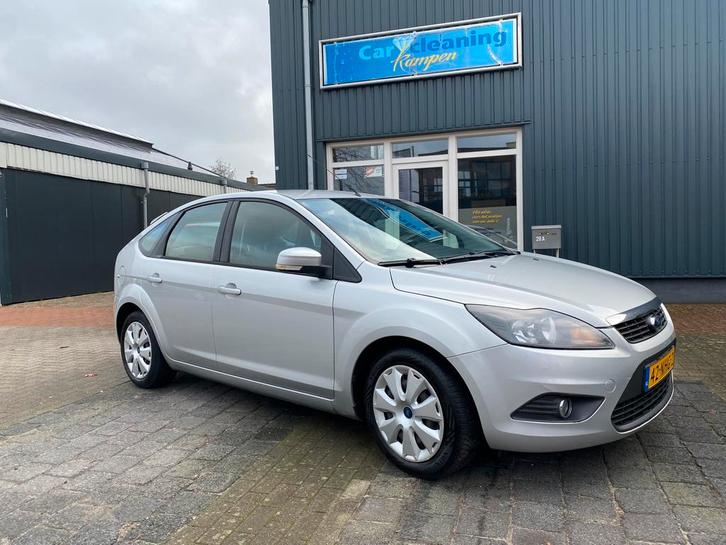 Ford Focus 1.6 74KW 5D 100 PK 2010 Grijs Nette auto, Auto's, Ford, Bedrijf, Focus, ABS, Airbags, Centrale vergrendeling, Cruise Control