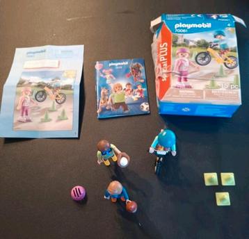 Playmobil spelende kinderen  beschikbaar voor biedingen