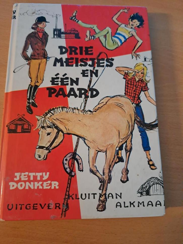 Drie Meisjes en Één Paard - Jetty Donker, Boeken, Kinderboeken | Jeugd | onder 10 jaar, Gelezen, Fictie algemeen, Ophalen of Verzenden