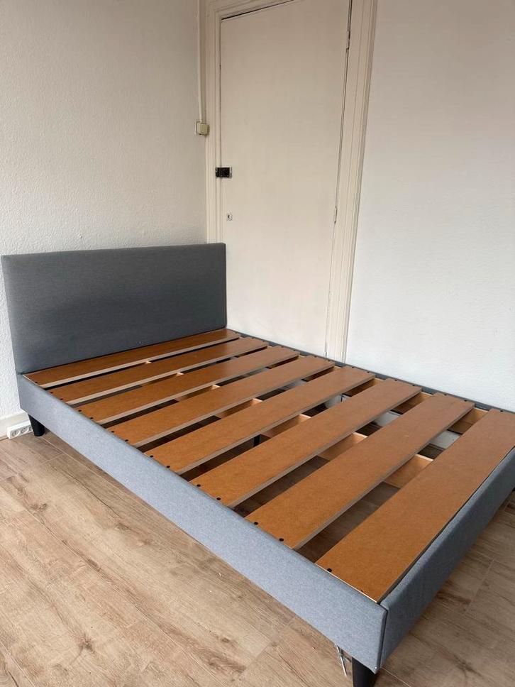 IKEA Malm Bedframe 140x200, Huis en Inrichting, Slaapkamer | Bedden, Gebruikt, Tweepersoons, 140 cm, 200 cm, Stof, Grijs, Ophalen