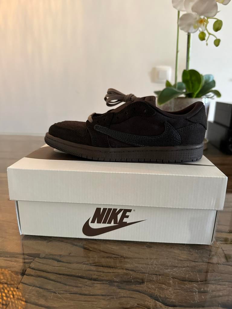 Jordan 1 Retro Low OG SP Travis Scott Velvet Brown (PS) 32, Ophalen of Verzenden, Nieuw, Jongen of Meisje, Schoenen