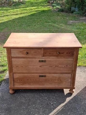 Oude antieke grenen ladekast kast dressoir commode r tvkast beschikbaar voor biedingen