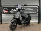 Vespa Sprint Mat Zwart Snor/Brom 2019 15831 km GARANTIE, Gebruikt, Overige modellen, ., Ophalen of Verzenden