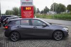 BMW 1 Serie 118i Executive Edition / Stoelverwa € 20.895,0, Auto's, BMW, 65 €/maand, Stof, Lichtsensor, 1295 kg