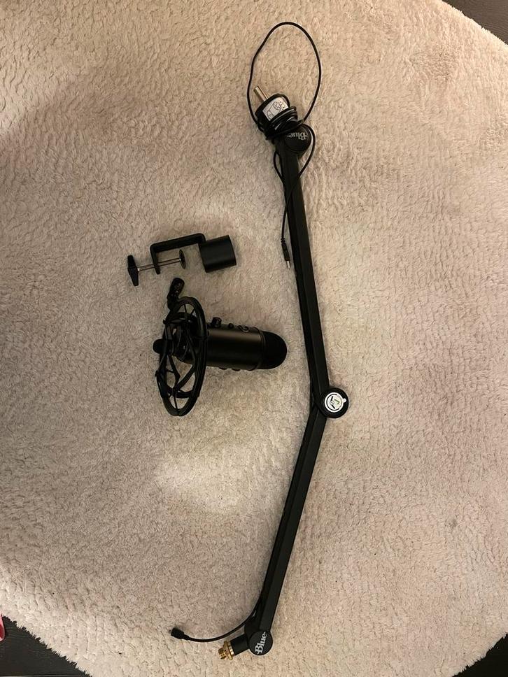 Blue Yeticaster Broadcast Bundle - Topconditie!, Muziek en Instrumenten, Microfoons, Zo goed als nieuw, Studiomicrofoon, Ophalen of Verzenden