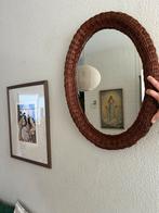 Rieten vintage spiegel ovaal, Huis en Inrichting, Woonaccessoires | Spiegels, Ophalen, Minder dan 50 cm, L, L