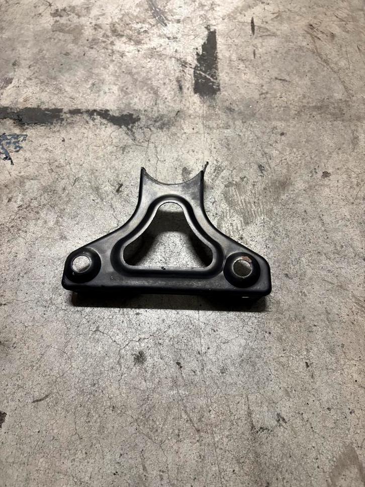 Gilera runner radiateur beugel 125cc 180cc zip, Motoren, Tuning en Styling, Ophalen