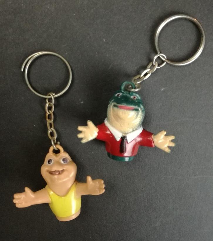 DINOSAURS Baby & Earl Sinclair KO Bootleg sleutelhangers 90s, Verzamelen, Film en Tv, Gebruikt, Tv, Overige typen, Verzenden