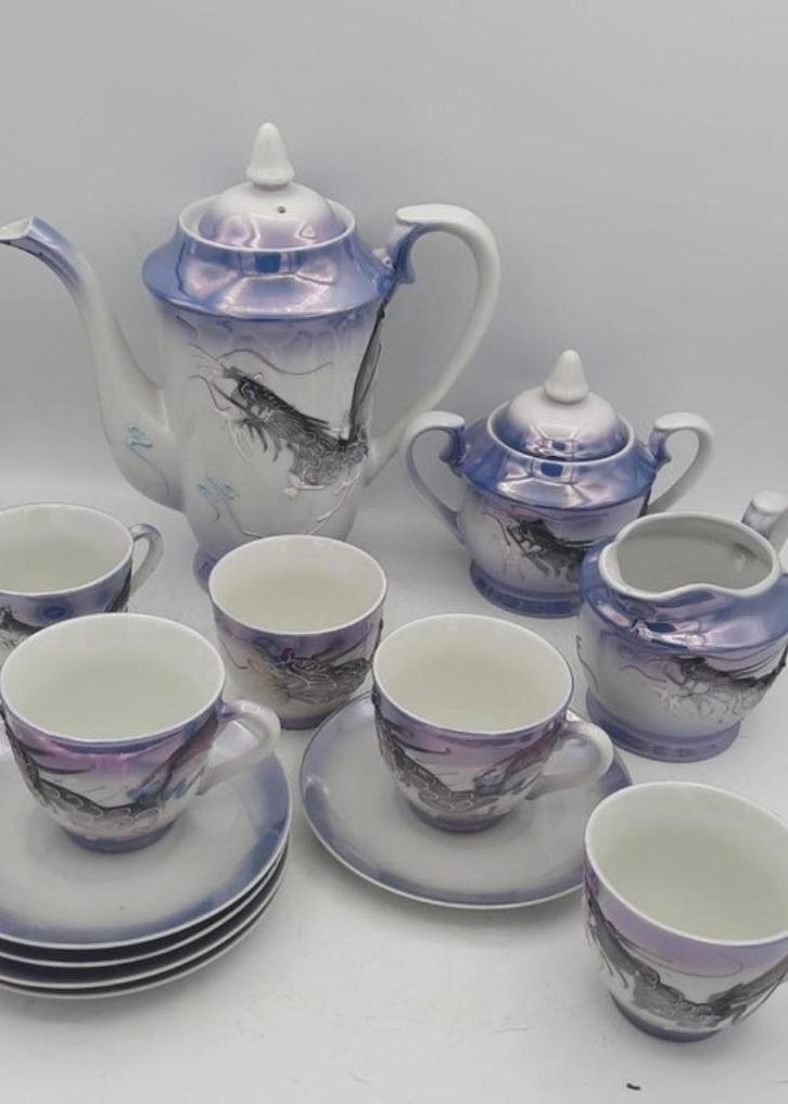 Koffieservies (13) - Porselein - Moriage Techniek, Japan, Huis en Inrichting, Keuken | Servies, Gebruikt, Compleet servies, Overige stijlen