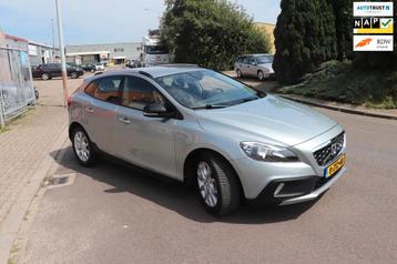 Volvo V40 CROSS COUNTRY Apk 5/2026, Garantie beschikbaar voor biedingen