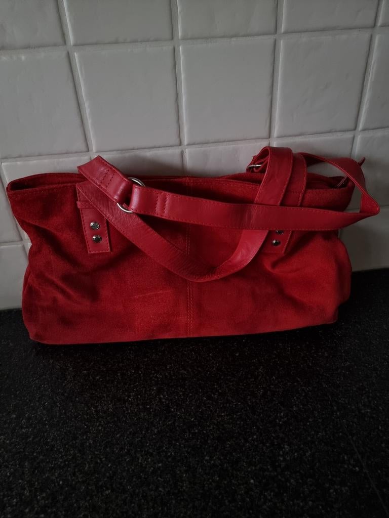 Hand/schouders rood suède, Ophalen of Verzenden, Rood, Handtas