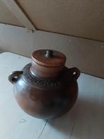 Keramiek donker bruin pot met deksel - 24 cm., Ophalen of Verzenden