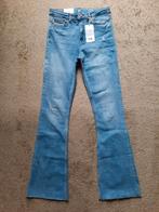 C&A jeans Flare high rise Stretch Maat 36(38) NIEUW, Blauw, Nieuw, Ophalen of Verzenden, W28 - W29 (confectie 36)
