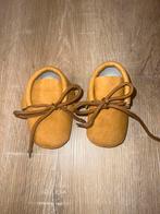 Beige schoenen slofjes baby 6-12 maanden, Ophalen of Verzenden, Zo goed als nieuw