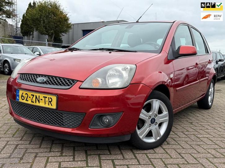 Ford Fiesta 1.4-16V Futura XL | Nieuwe distr., Auto's, Ford, Bedrijf, Te koop, Fiësta, ABS, Airbags, Airconditioning, Boordcomputer