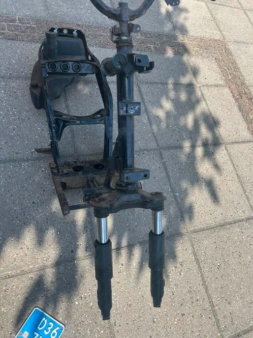 FRAME piagio zip snor 2009, Fietsen en Brommers, Scooters | Piaggio, Zo goed als nieuw, Zip, Ophalen