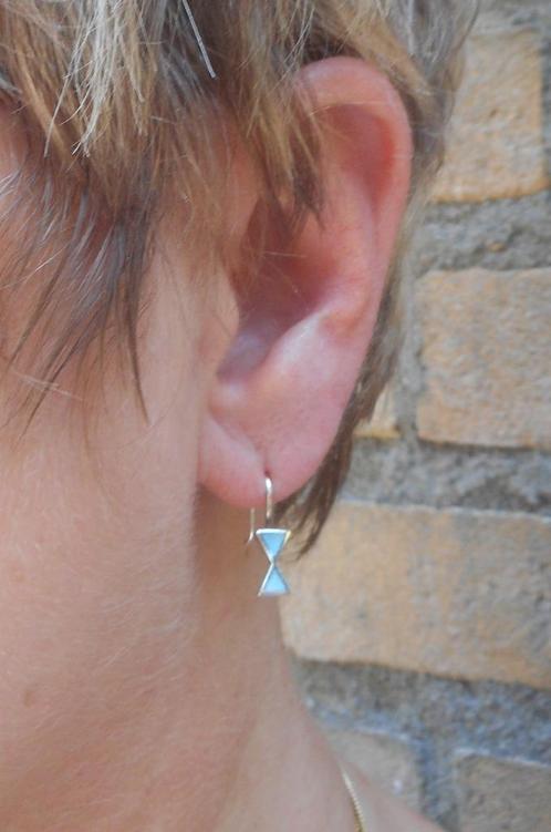 Zilveren oorbellen nr. 900, Sieraden, Tassen en Uiterlijk, Oorbellen, Zo goed als nieuw, Hangers, Zilver, Zilver, Verzenden