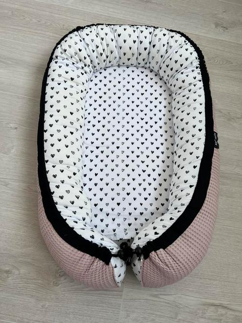 Babynestje roze, Kinderen en Baby's, Babymode-accessoires, Zo goed als nieuw, Ophalen