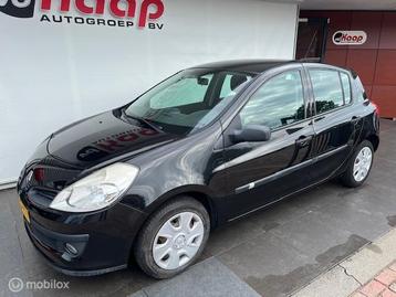 Renault Clio 1.2-16V Dynamique NIEUWE APK 07-2026 REMMEN BAN beschikbaar voor biedingen
