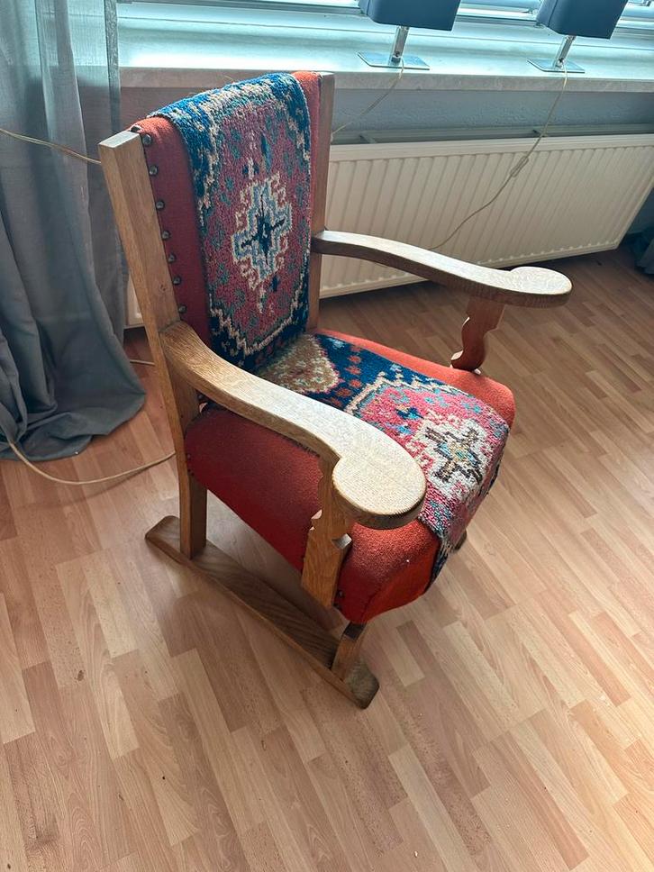 Oud, degelijk stoeltje met karakter, Huis en Inrichting, Stoelen, Gebruikt, Eén, Hout, Overige kleuren, Ophalen