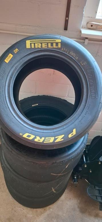 formule banden manecave beschikbaar voor biedingen
