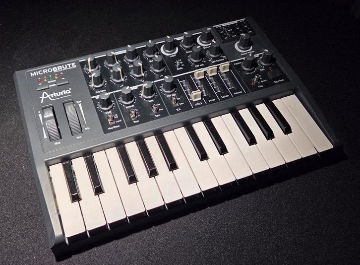 Arturia Microbrute, Muziek en Instrumenten, Synthesizers, Overige aantallen, Overige merken, Ophalen of Verzenden