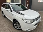 Mitsubishi Outlander 2.0 PHEV Instyle+ / Pano / Leder / Came, 4 cilinders, Met garantie (alle), Wit, Vierwielaandrijving