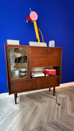 Mid century houten vitrinekastje – cute én classy!, Ophalen, 100 tot 150 cm, Met deur(en), 100 tot 150 cm