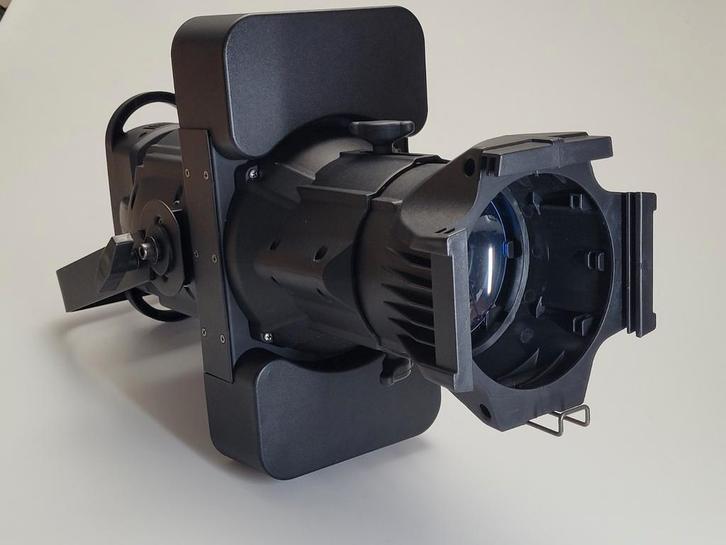 Professionele RGB LED Profile Spot met DMX control., Muziek en Instrumenten, Licht en Laser, Zo goed als nieuw, Licht, Kleur, Ophalen of Verzenden