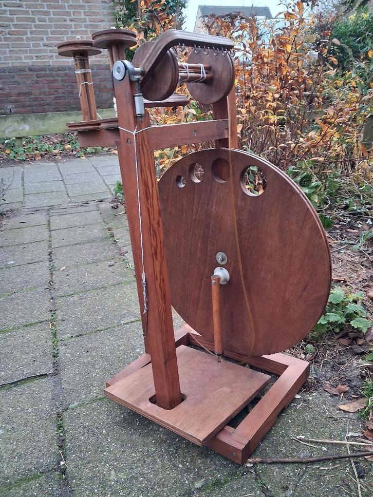 Louet S 60 spinnewiel, Hobby en Vrije tijd, Spinnewielen en Spinnen, Gebruikt, Spinnewiel, Ophalen