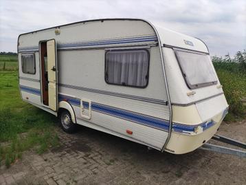Wilk caravan+stalling. Zaterdag  26/7 voor hoogste bieder. beschikbaar voor biedingen